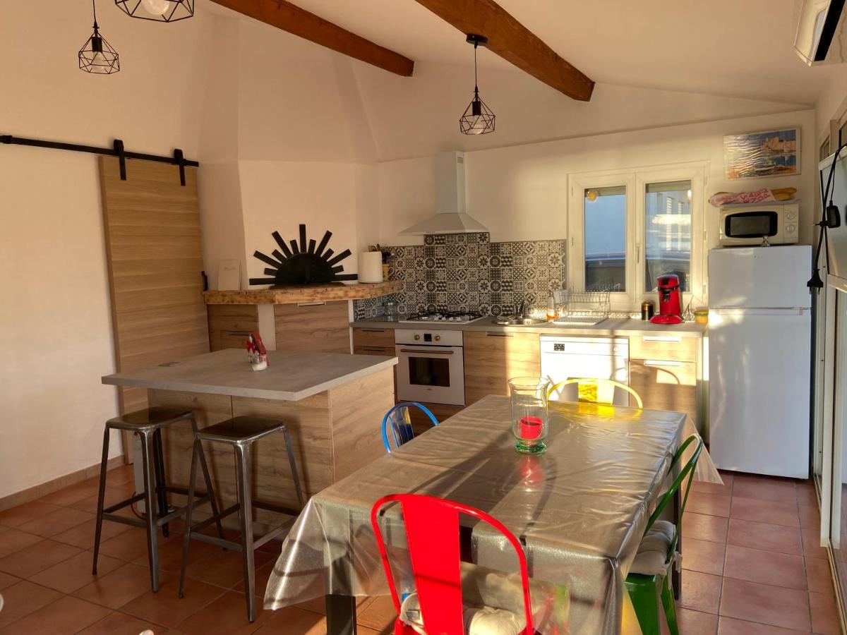 Villa La DAURADELLE Port-Saint-Louis-du-Rhône Esterno foto